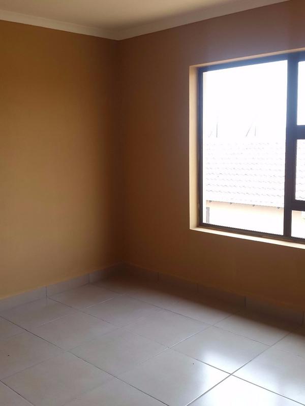 To Let 2 Bedroom Property for Rent in Protea Glen Gauteng