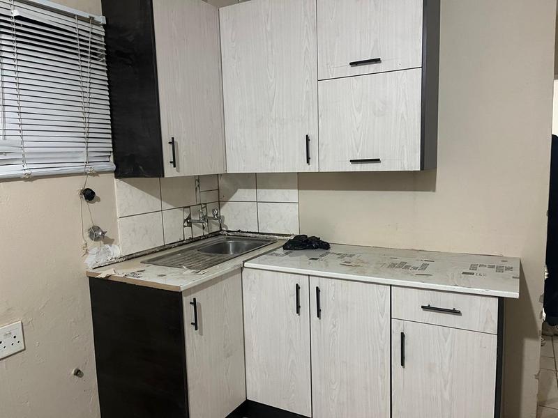 To Let 2 Bedroom Property for Rent in Protea Glen Gauteng