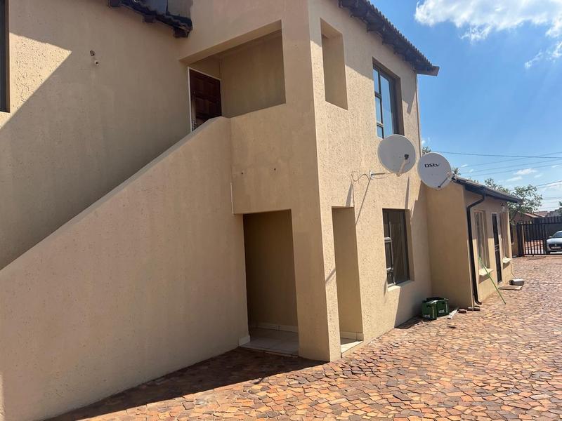 To Let 2 Bedroom Property for Rent in Protea Glen Gauteng
