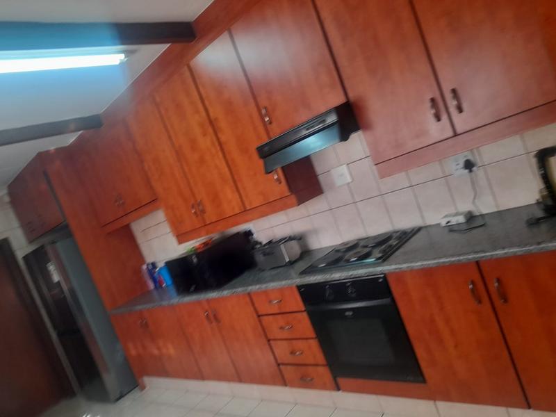 To Let 2 Bedroom Property for Rent in South Crest Gauteng