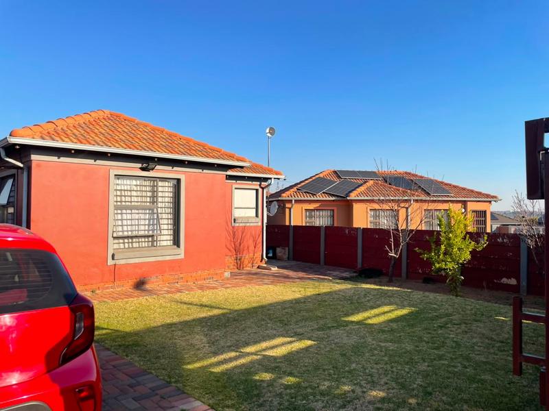 3 Bedroom Property for Sale in Witpoortjie Gauteng