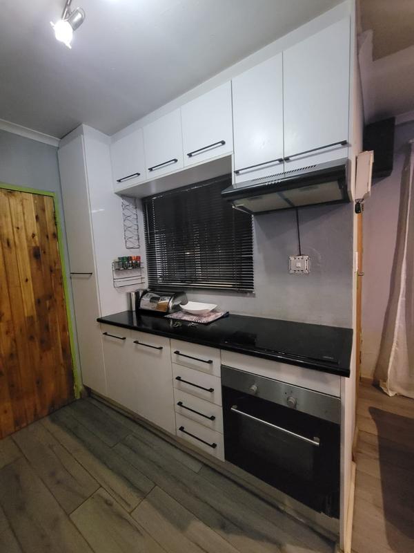 4 Bedroom Property for Sale in Protea Glen Gauteng