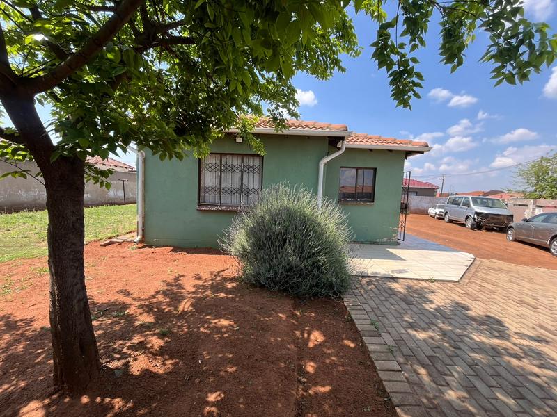 3 Bedroom Property for Sale in Protea Glen Gauteng