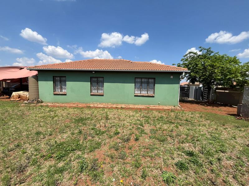 3 Bedroom Property for Sale in Protea Glen Gauteng