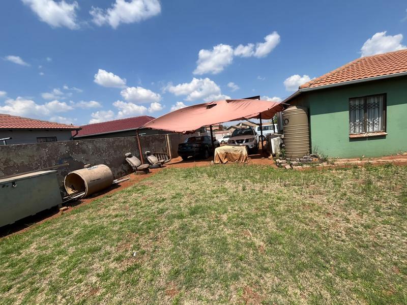 3 Bedroom Property for Sale in Protea Glen Gauteng