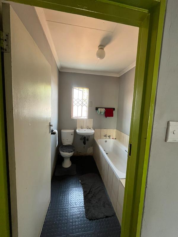 3 Bedroom Property for Sale in Protea Glen Gauteng