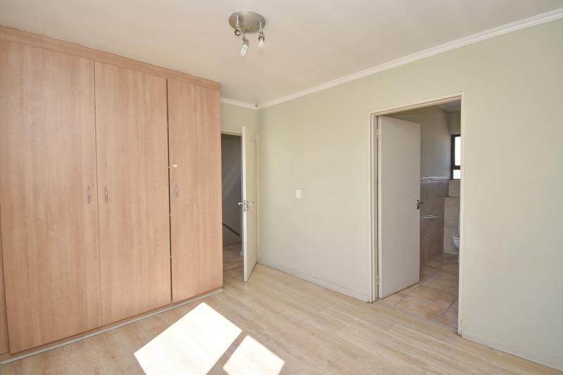 2 Bedroom Property for Sale in Sunninghill Gauteng