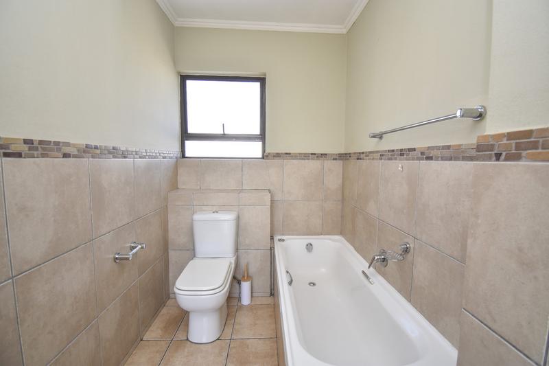 2 Bedroom Property for Sale in Sunninghill Gauteng