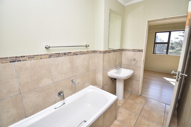 2 Bedroom Property for Sale in Sunninghill Gauteng