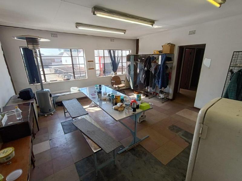 To Let Commercial Property for Rent in Robertville Gauteng