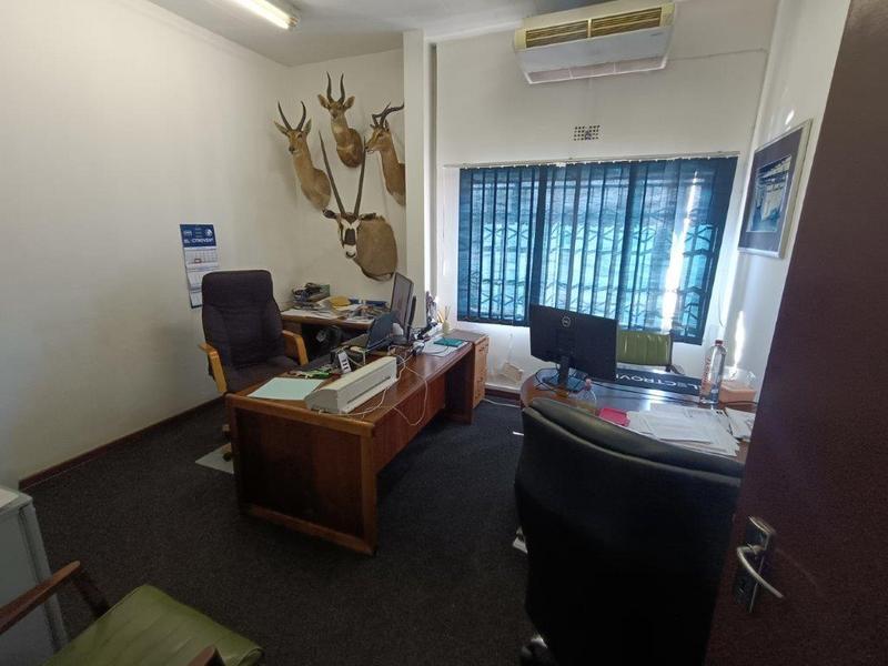 To Let Commercial Property for Rent in Robertville Gauteng