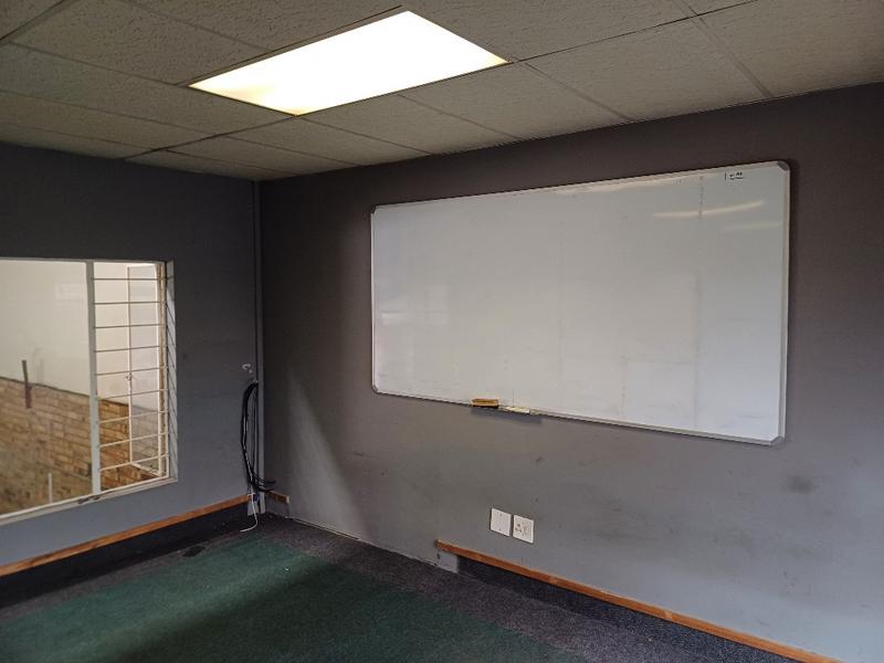 To Let Commercial Property for Rent in Hennopspark Gauteng