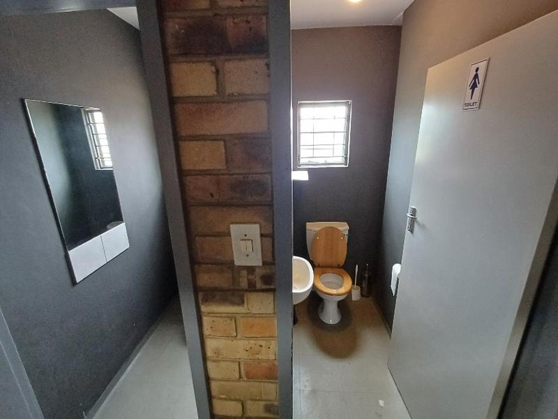 To Let Commercial Property for Rent in Hennopspark Gauteng