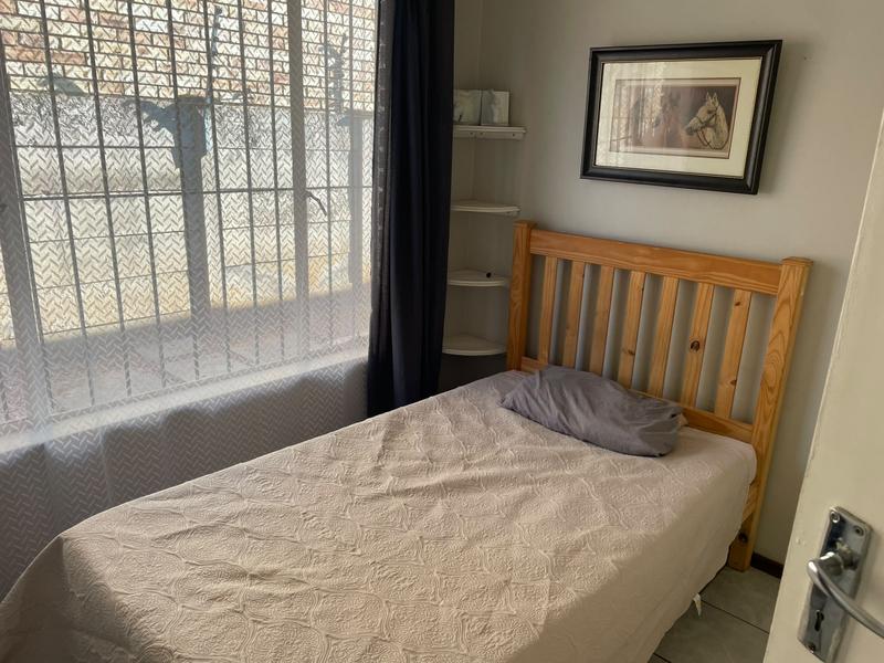 To Let 2 Bedroom Property for Rent in Rooihuiskraal North Gauteng