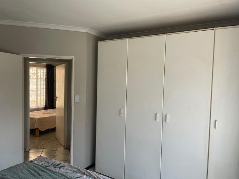 To Let 2 Bedroom Property for Rent in Rooihuiskraal North Gauteng