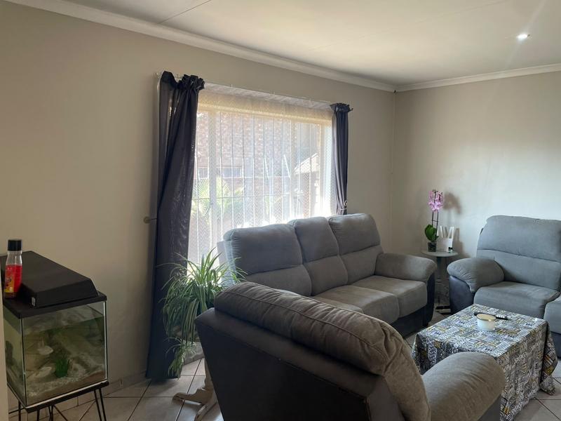 To Let 2 Bedroom Property for Rent in Rooihuiskraal North Gauteng