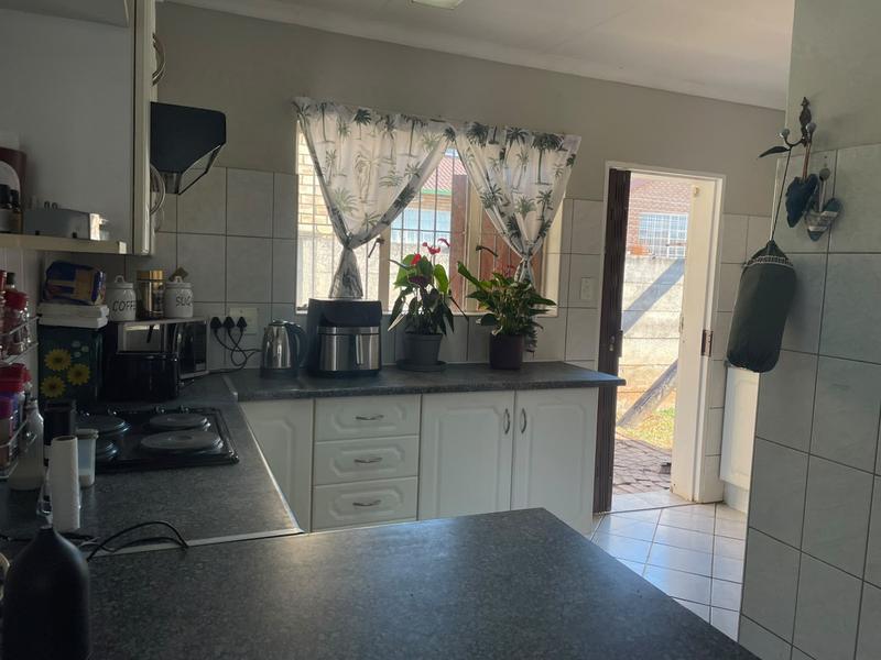 To Let 2 Bedroom Property for Rent in Rooihuiskraal North Gauteng