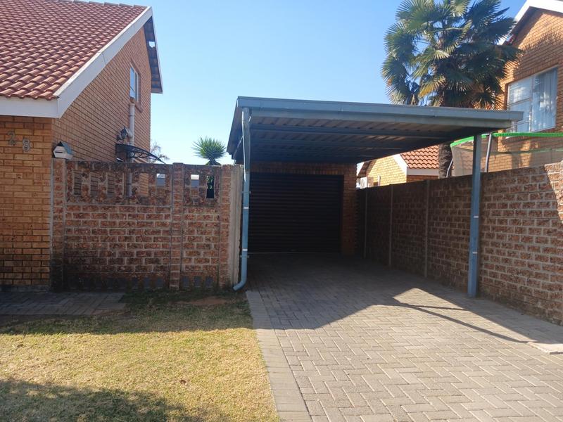 To Let 3 Bedroom Property for Rent in Bonaero Park Gauteng