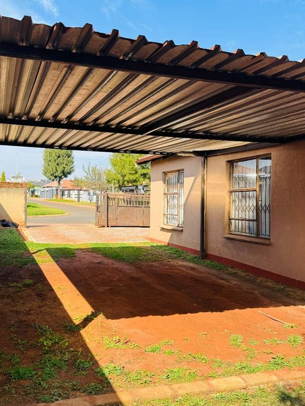 To Let 3 Bedroom Property for Rent in Dawn Park Gauteng