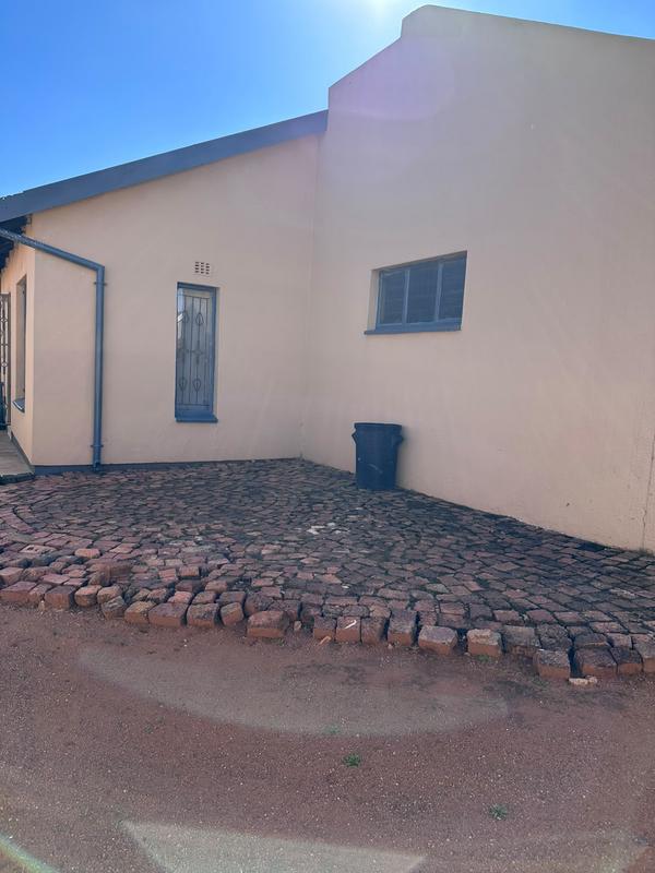 3 Bedroom Property for Sale in Vosloorus Gauteng