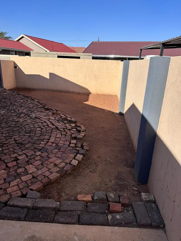 3 Bedroom Property for Sale in Vosloorus Gauteng