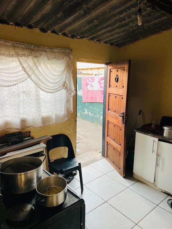 7 Bedroom Property for Sale in Tokoza Gauteng