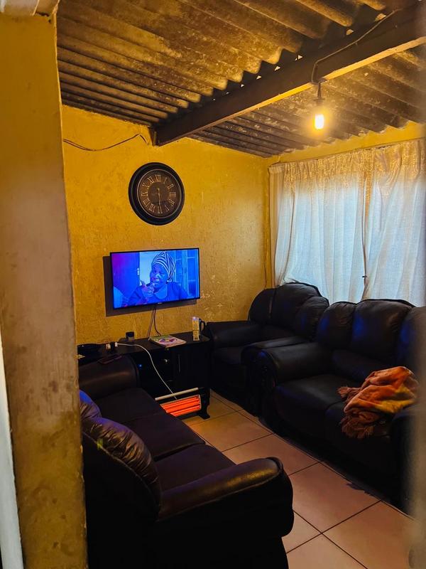 7 Bedroom Property for Sale in Tokoza Gauteng