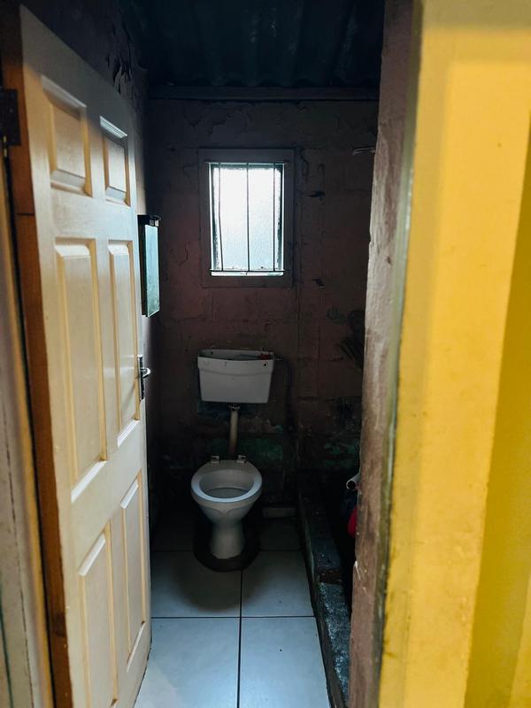 7 Bedroom Property for Sale in Tokoza Gauteng