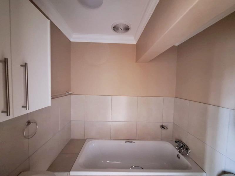4 Bedroom Property for Sale in Vanderbijlpark Cw 6 Gauteng