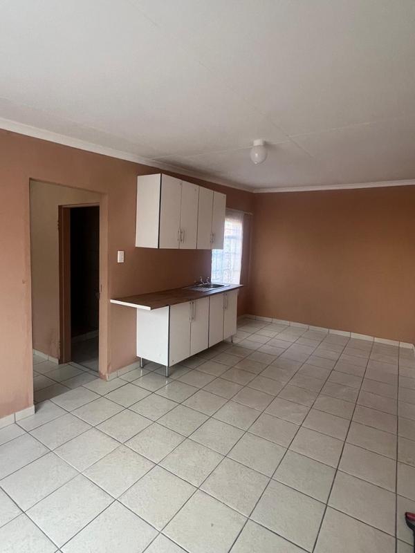 4 Bedroom Property for Sale in Vanderbijlpark Cw 6 Gauteng