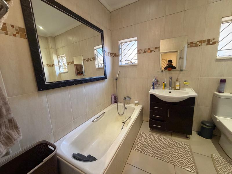 4 Bedroom Property for Sale in Erasmia Gauteng