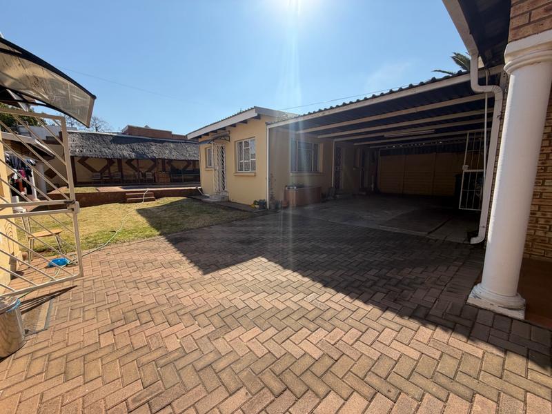 4 Bedroom Property for Sale in Erasmia Gauteng