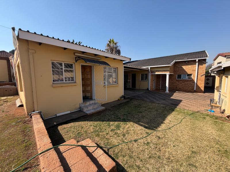 4 Bedroom Property for Sale in Erasmia Gauteng