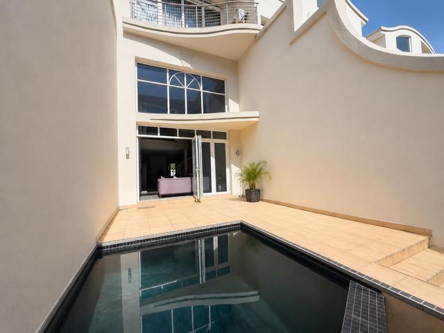 2 Bedroom Property for Sale in Hyde Park Gauteng