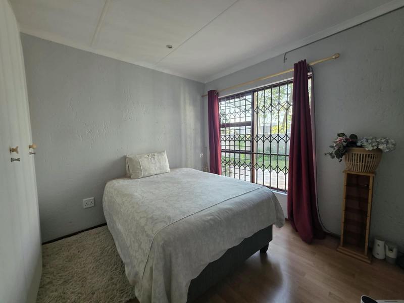 To Let 4 Bedroom Property for Rent in Sunninghill Gauteng