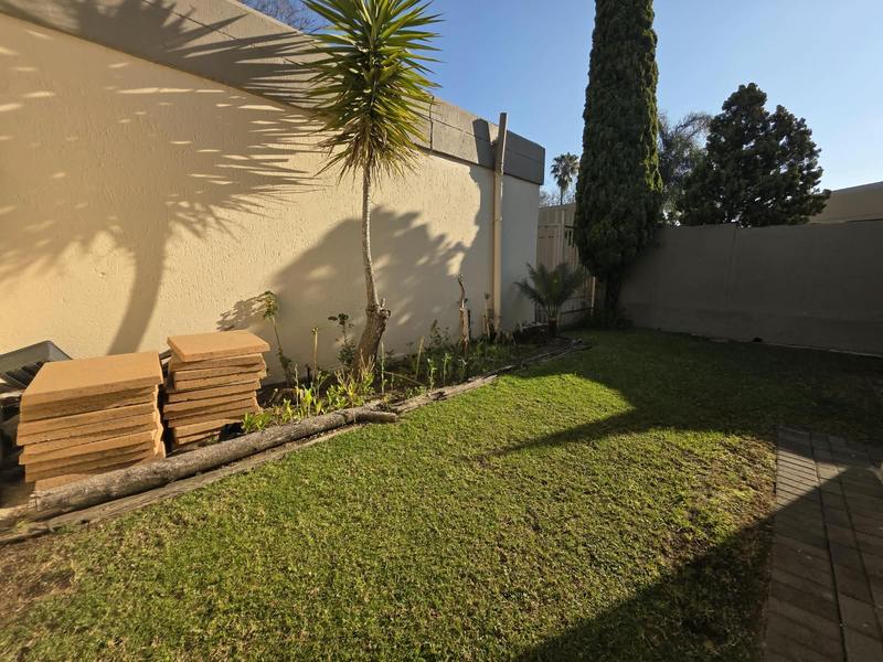 To Let 4 Bedroom Property for Rent in Sunninghill Gauteng