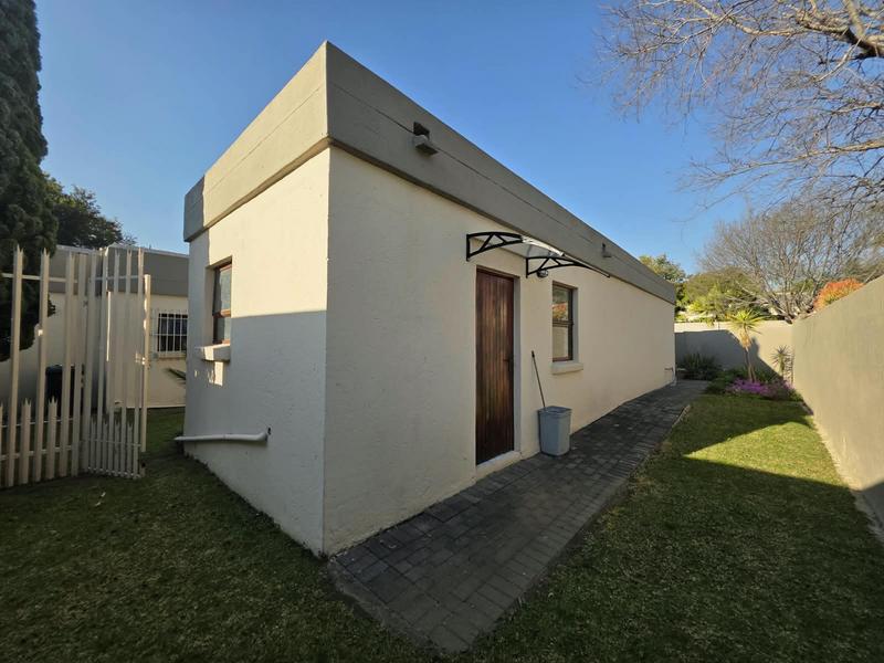 To Let 4 Bedroom Property for Rent in Sunninghill Gauteng