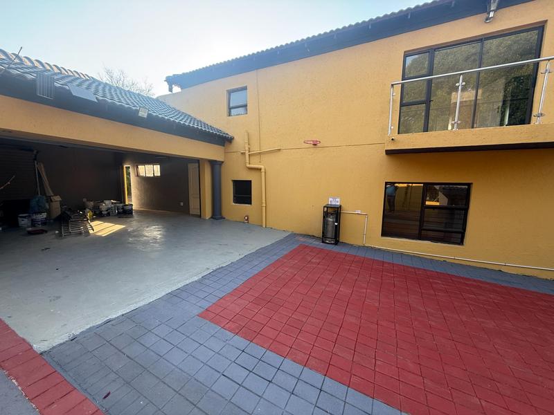 To Let 6 Bedroom Property for Rent in The Reeds Gauteng