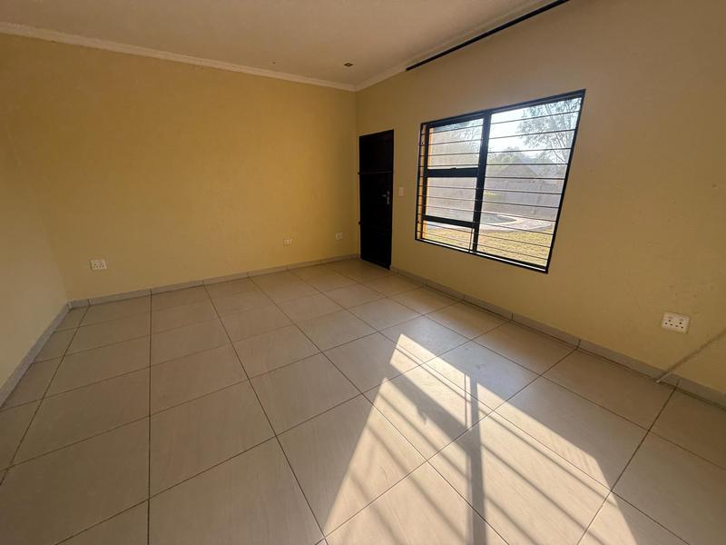 To Let 6 Bedroom Property for Rent in The Reeds Gauteng