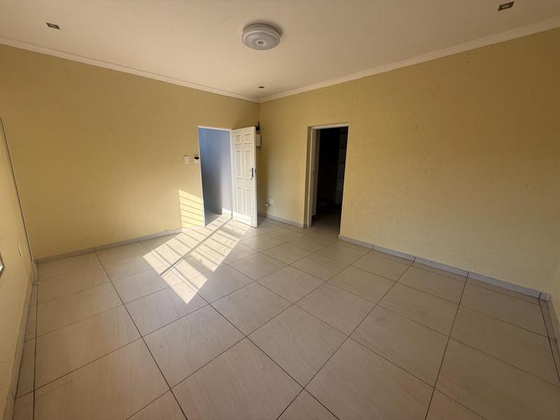 To Let 6 Bedroom Property for Rent in The Reeds Gauteng