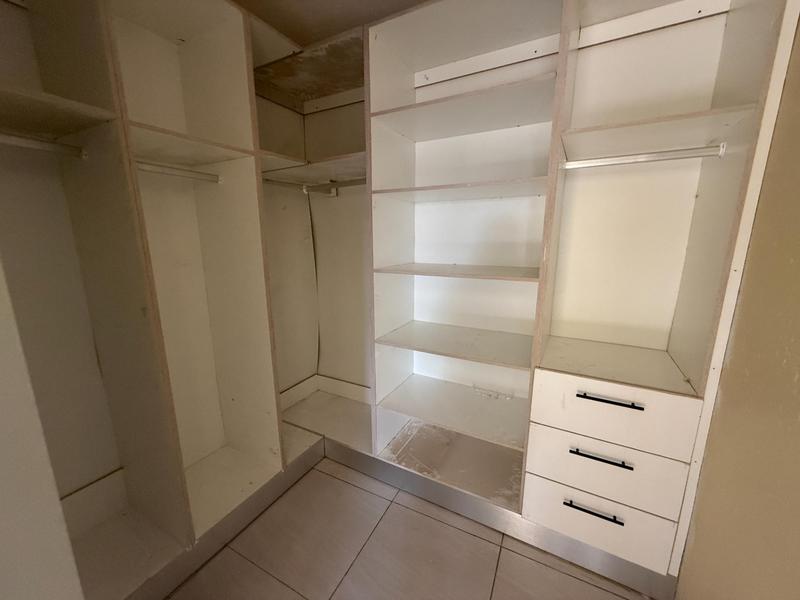 To Let 6 Bedroom Property for Rent in The Reeds Gauteng