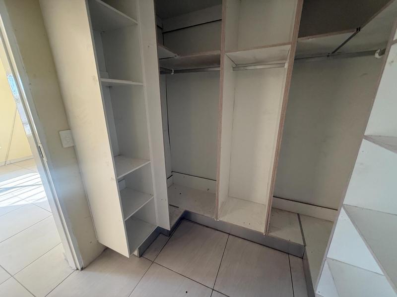 To Let 6 Bedroom Property for Rent in The Reeds Gauteng