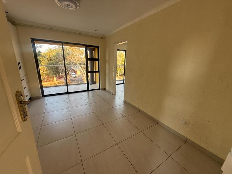 To Let 6 Bedroom Property for Rent in The Reeds Gauteng