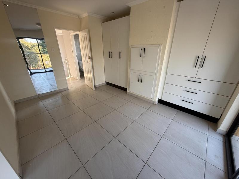 To Let 6 Bedroom Property for Rent in The Reeds Gauteng
