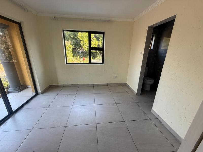 To Let 6 Bedroom Property for Rent in The Reeds Gauteng