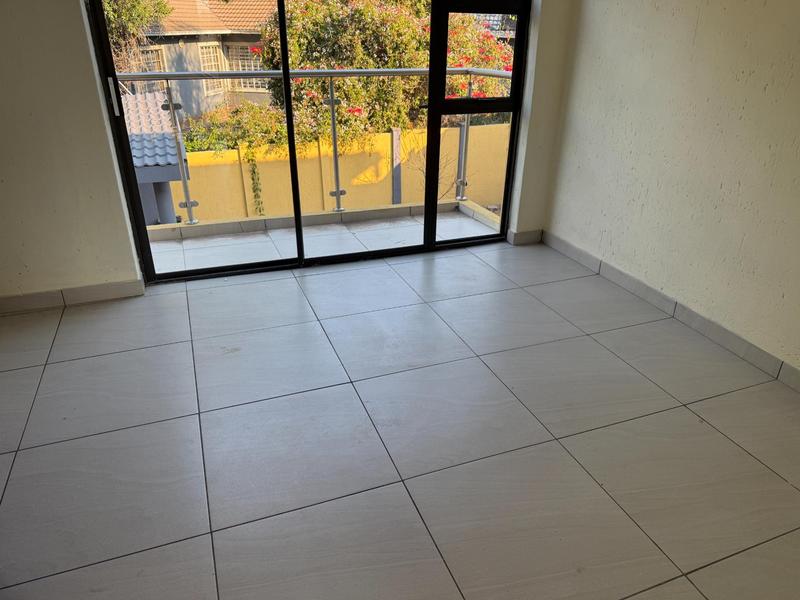 To Let 6 Bedroom Property for Rent in The Reeds Gauteng