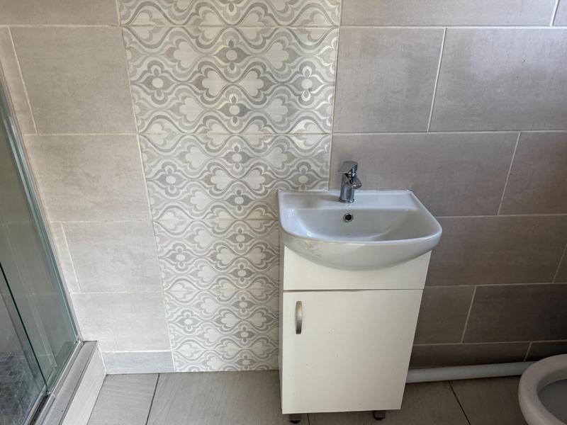 To Let 6 Bedroom Property for Rent in The Reeds Gauteng