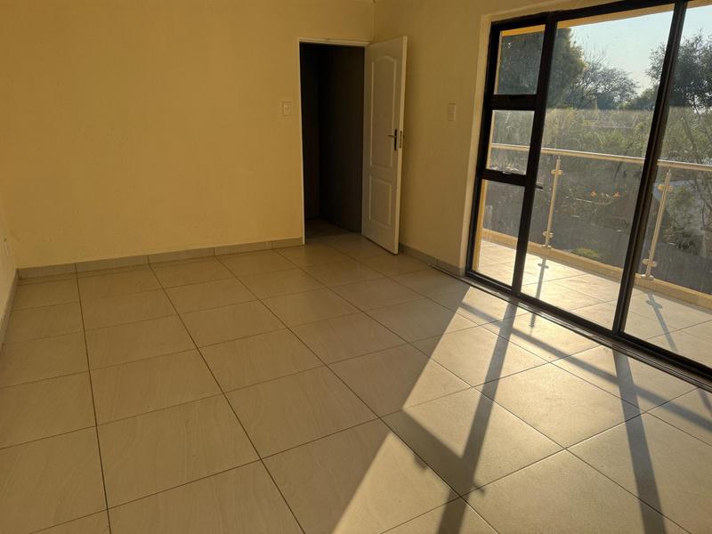 To Let 6 Bedroom Property for Rent in The Reeds Gauteng