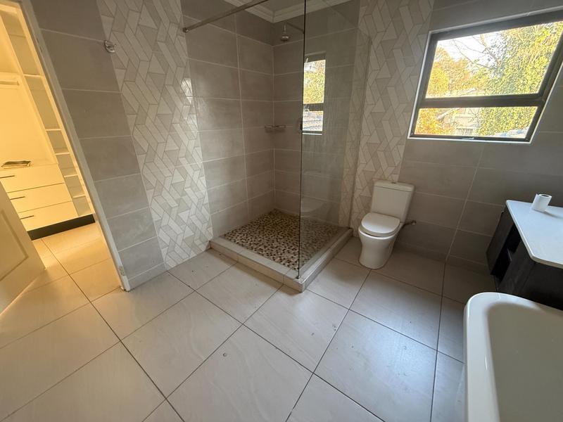 To Let 6 Bedroom Property for Rent in The Reeds Gauteng