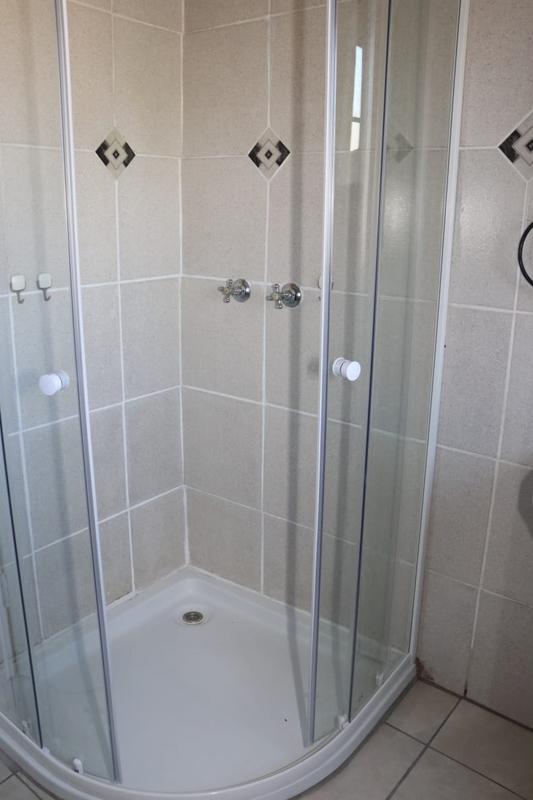 2 Bedroom Property for Sale in Knopjeslaagte Gauteng
